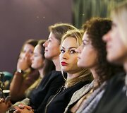 &bdquo;&Scaron;er&scaron;ėliafam&ldquo; konferencijos &bdquo;Ie&scaron;kokite moters. Įkvėpimai&ldquo; akimirka