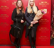 Indrė Stonkuvienė (de&scaron;inėje)