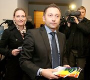 Akcijos organizatoriai prezidentūros kanceliarijoje įteikė 14,5 tūkst. para&scaron;ų.