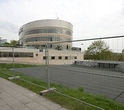 Tvora prie &bdquo;Forum Palace&ldquo;