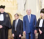 &Scaron;v. Jonų bažnyčioje Vilniaus universiteto garbės daktaro vardai suteikti diplomatui ir profesoriui