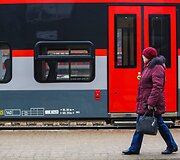 AB &bdquo;Lietuvos geležinkeliai&ldquo; pristatė naują modernų traukinį