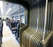 AB &bdquo;Lietuvos geležinkeliai&ldquo; pristatė naują modernų traukinį