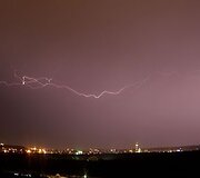 Grėsminga perkūnija truko ilgiau nei tris valandas.
