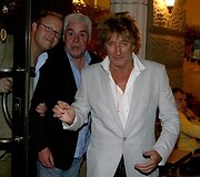 R.Stewartas koncerto i&scaron;vakarėse naktinėjo restorane