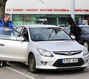Ignas Gelžinis mokomuoju automobiliu laikė &bdquo;vairavimo egzaminą&ldquo;