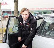 Ignas Gelžinis mokomuoju automobiliu laikė &bdquo;vairavimo egzaminą&ldquo;