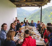 Gruzija vilioja kainomis, gamta ir svetingumu