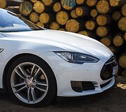 Tesla Model S 70 D