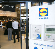&bdquo;Lidl&ldquo; nusimetė paslapties skraistę &ndash; pakvietė pasivaik&scaron;čioti po būsimąją parduotuvę