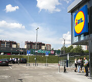 &bdquo;Lidl&ldquo; nusimetė paslapties skraistę &ndash; pakvietė pasivaik&scaron;čioti po būsimąją parduotuvę