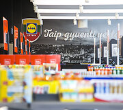 &bdquo;Lidl&ldquo; nusimetė paslapties skraistę &ndash; pakvietė pasivaik&scaron;čioti po būsimąją parduotuvę
