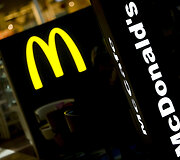 Antrą de&scaron;imtį Lietuvoje veikiantis "McDonald's" džiaugiasi kasmet augančiu pelnu ir žada naujų restoranų atidarymus