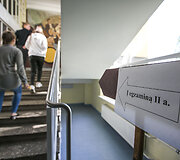 Lietuvių kalbos ir literatūros brandos egzaminas Žirmūnų gimnazijoje