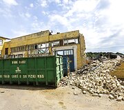 Griaunamas &bdquo;Gerovės&ldquo; fabrikas Vilniuje, jo vietoje i&scaron;kils didžiulė &bdquo;Rimi&ldquo;