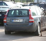 Pareigūno automobilis po avarijos