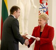 Krep&scaron;inio rinktinė sutikta Prezidentūroje, Vyriausybėje ir Seime