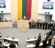 Krep&scaron;inio rinktinė sutikta Prezidentūroje, Vyriausybėje ir Seime