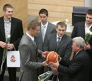 Krep&scaron;inio rinktinė sutikta Prezidentūroje, Vyriausybėje ir Seime