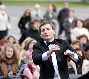 Koncertas vidiniame prezidentūros kiemelyje