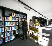 Po a&scaron;tuonerius metus trukusios rekonstrukcijos duris praveria Lietuvos nacionalinė biblioteka