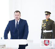 Prezidentė apdovanojo Parolimpiadoje medalius i&scaron;kovojusius Lietuvos sportininkus ir jų trenerius