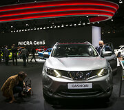 &bdquo;Nissan&ldquo; naujovės Paryžiaus automobilių parodoje