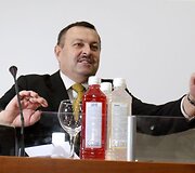 Pasitikėjimą praradusį Vilių Navicką pakeitė Raimundas Alekna