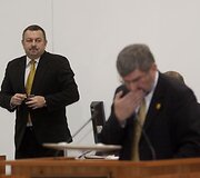 Pasitikėjimą praradusį Vilių Navicką pakeitė Raimundas Alekna