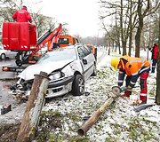 Vilniuje vertėsi &bdquo;Toyota Avensis&ldquo;, nukentėjo vairuotojas
