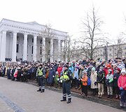 Nepriklausomybės aik&scaron;tėje Vilniuje i&scaron;kelta Valstybės vėliava