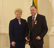 Lietuvos valstybės atkūrimo dienos proga įteikti apdovanojimai