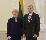 Lietuvos valstybės atkūrimo dienos proga įteikti apdovanojimai