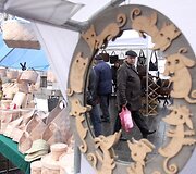 Kaziuko mugėje Vilniuje &ndash; netikėtos prekės ir minios žmonių. 