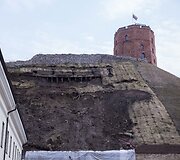 Nuo&scaron;liaužos niokoja Gedimino pilies kalną
