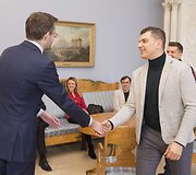 Prezidentė Dalia Grybauskaitė susitiko su nacionalinės socialinio saugumo kampanijos &bdquo;Už saugią Lietuvą&ldquo; ambasadoriais