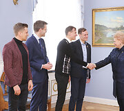 Prezidentė Dalia Grybauskaitė susitiko su nacionalinės socialinio saugumo kampanijos &bdquo;Už saugią Lietuvą&ldquo; ambasadoriais
