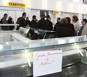 Tu&scaron;ti prekystaliai Vilniaus turguose