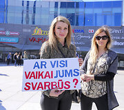 Protesto akcija dėl mokyklų reorganizavimo