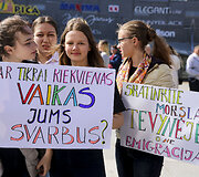 Protesto akcija dėl mokyklų reorganizavimo