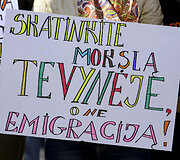 Protesto akcija dėl mokyklų reorganizavimo