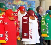 Vilniaus mokytojų namų kiemelyje pažymėtas &bdquo;Eurobasket 2011&ldquo; &scaron;imtadienis.