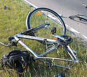 Du žmonės buvo sužaloti trečiadienio pavakare Vilniuje susidūrus motociklui ir dviratininkui.