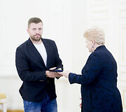 Prezidentė Dalia Grybauskaitė pasveikino Kurčiųjų vasaros olimpinėse žaidynėse medalius i&scaron;kovojusius sportininkus