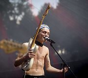 Prie&scaron; &bdquo;Foals&ldquo; koncertą Kalnų parke &ndash; &bdquo;ba.&ldquo; pasirodymas