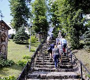 Tikintieji per Žolinę plūsta į Piva&scaron;iūnus: atlaidai čia tęsiasi a&scaron;tuonias dienas