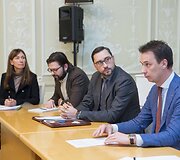 Nežinioje palikti pertvarkomos Kultūros ministerijos darbuotojai susitiko su vadovybe