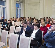 Nežinioje palikti pertvarkomos Kultūros ministerijos darbuotojai susitiko su vadovybe