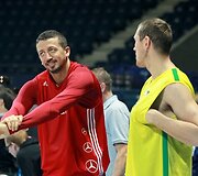 H.Turkoglu ir D.Songaila