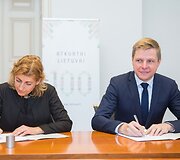 Liana Ruokytė-Jonsson ir Remigijus &Scaron;ima&scaron;ius